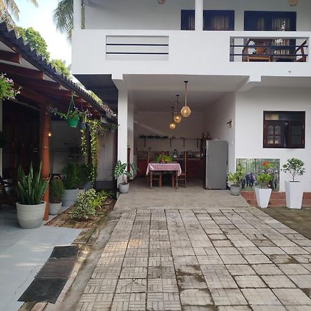 Little Villa Guest House Ahangama Exteriör bild