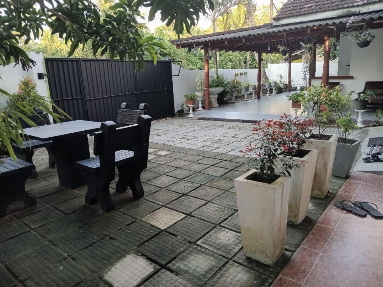 Little Villa Guest House Ahangama Rum bild