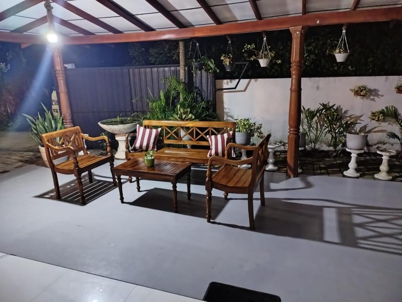 Little Villa Guest House Ahangama Rum bild